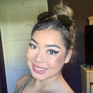 Meet your Posher, Anaise